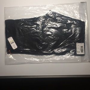 NEW+PACKAGED BLACK CHINOS 30x32 TOMMY BAHAMA